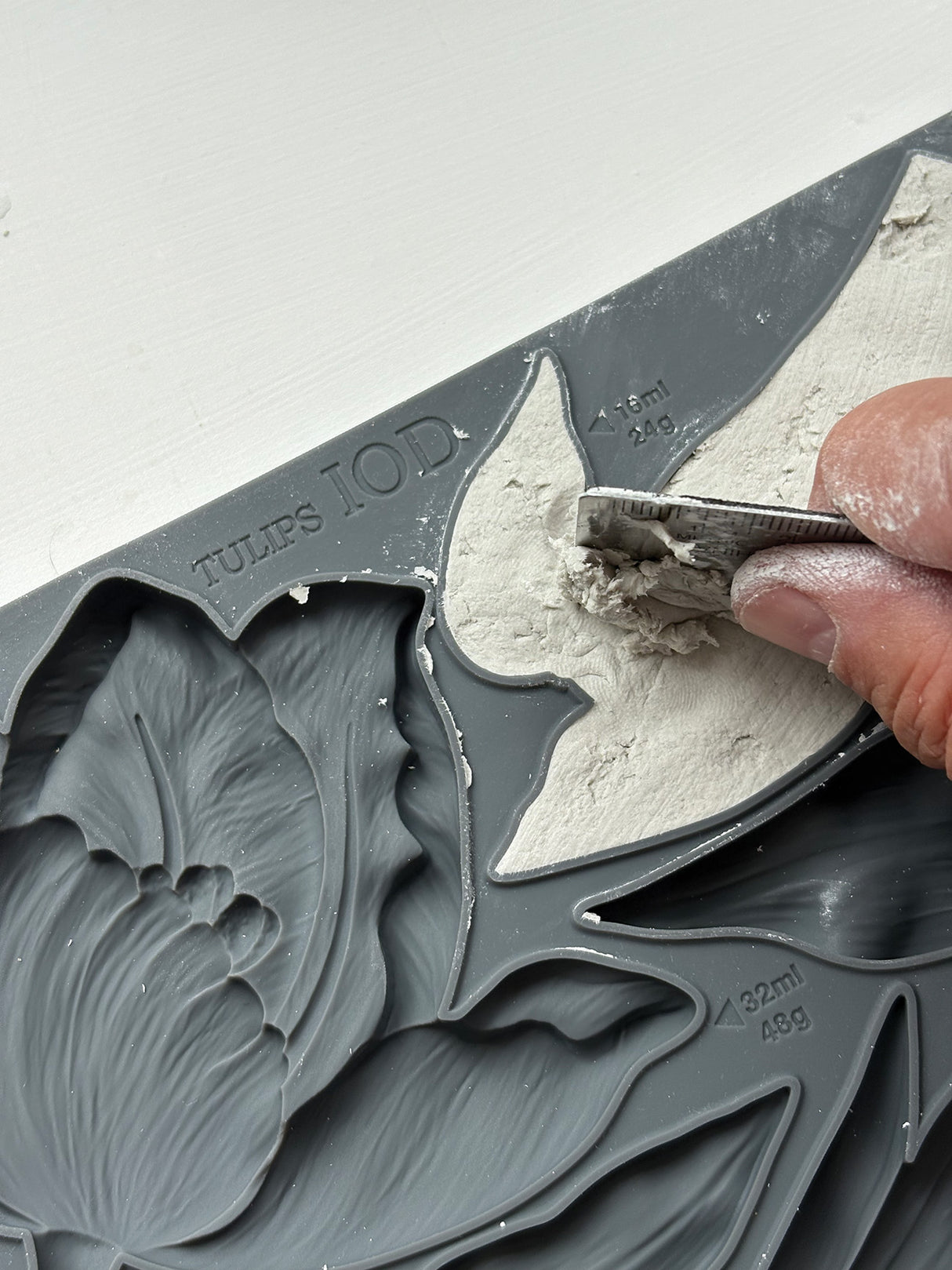 Tulips IOD Decor Mould