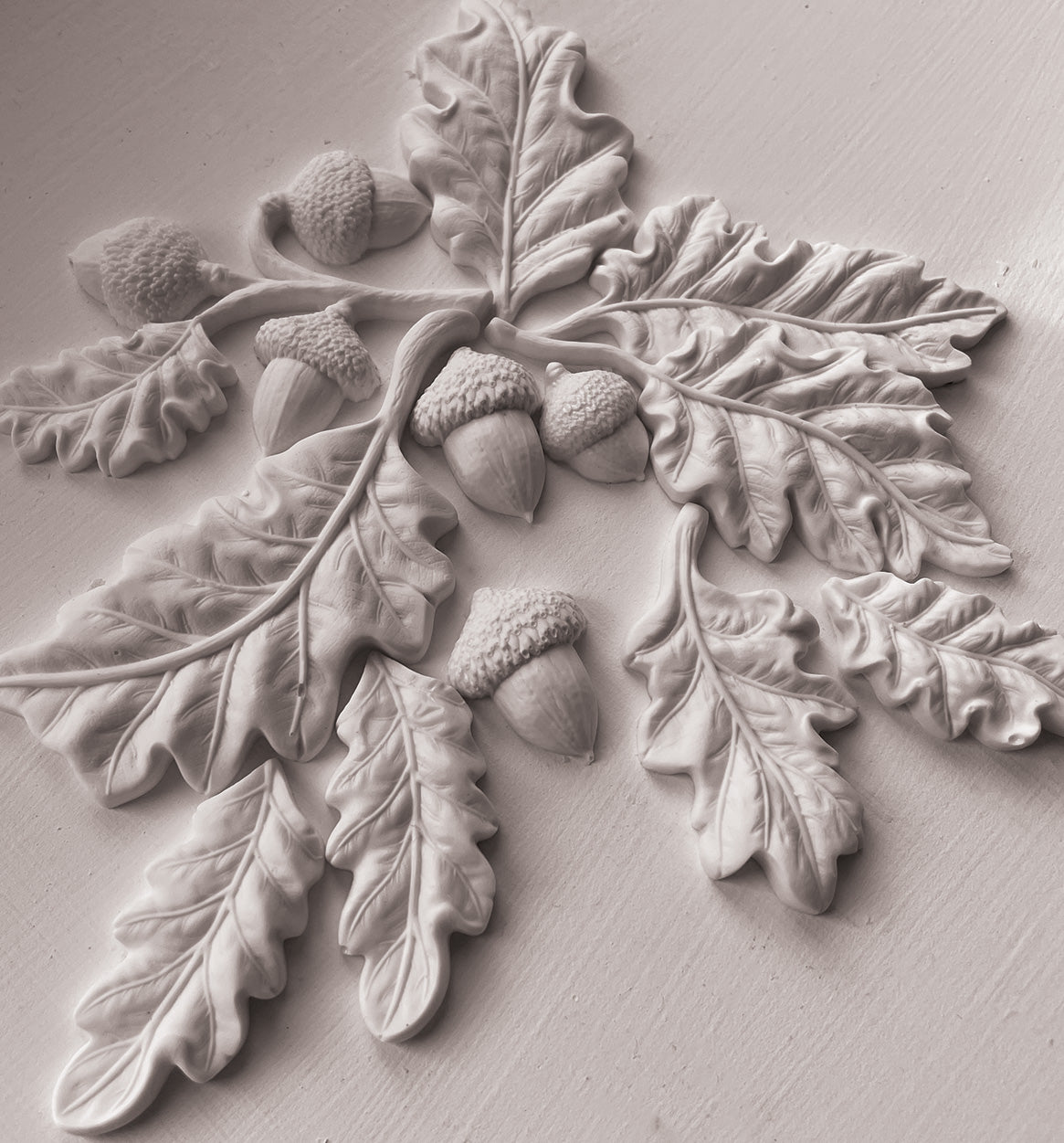 Oak Leaves & Acorns IOD Decor Mould