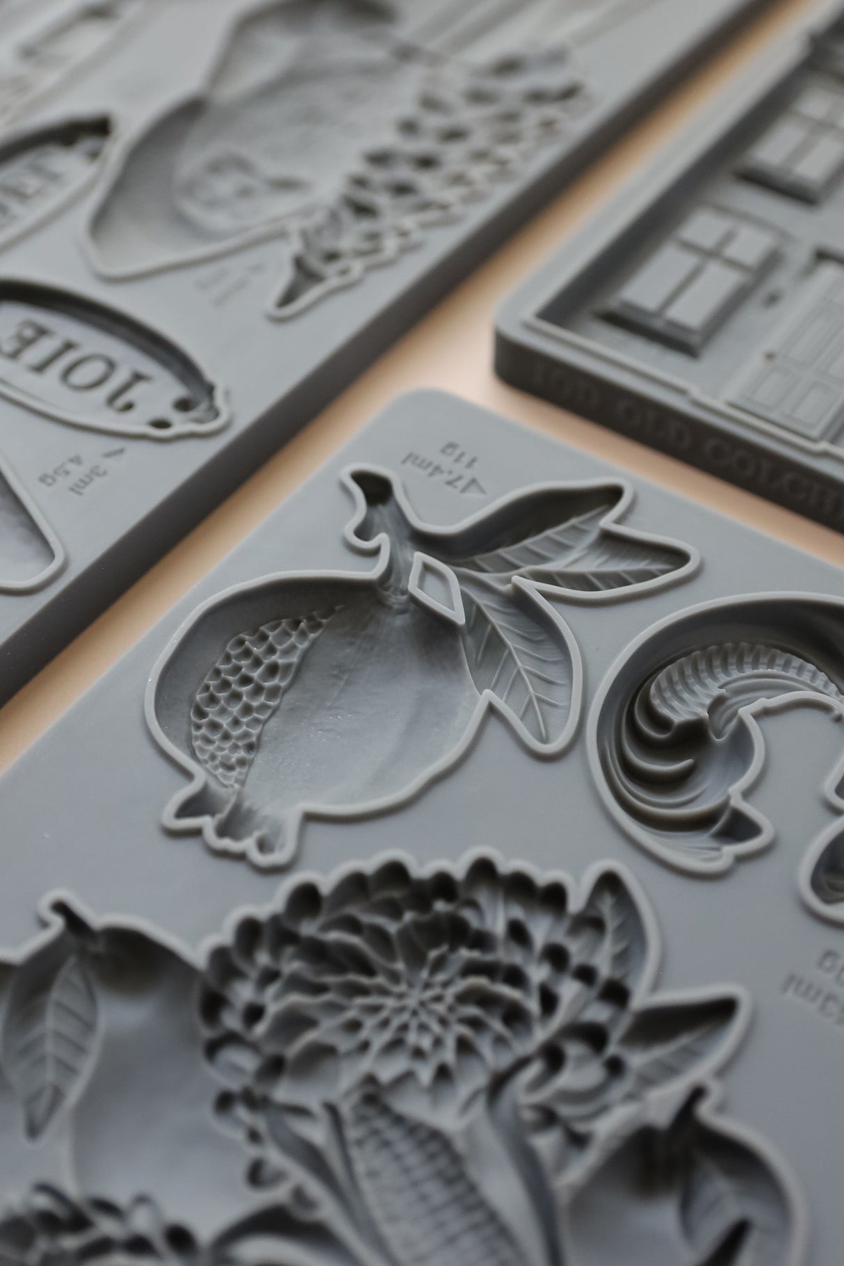 Cornucopias IOD Decor Mould