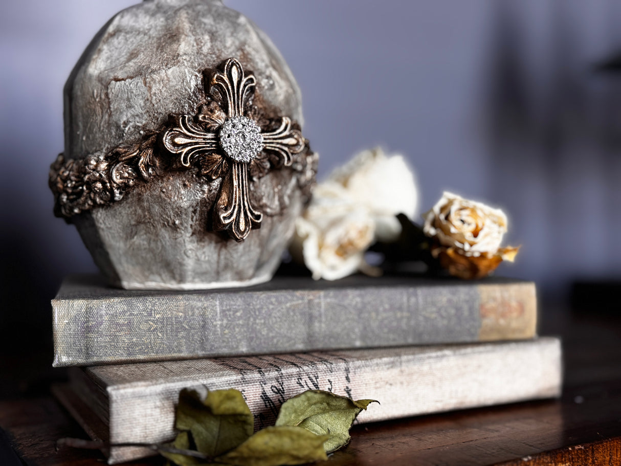 Les Croix IOD Decor Mould